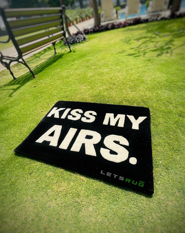 Kiss My Air Handtufted Custom Rug | LetsRug.in