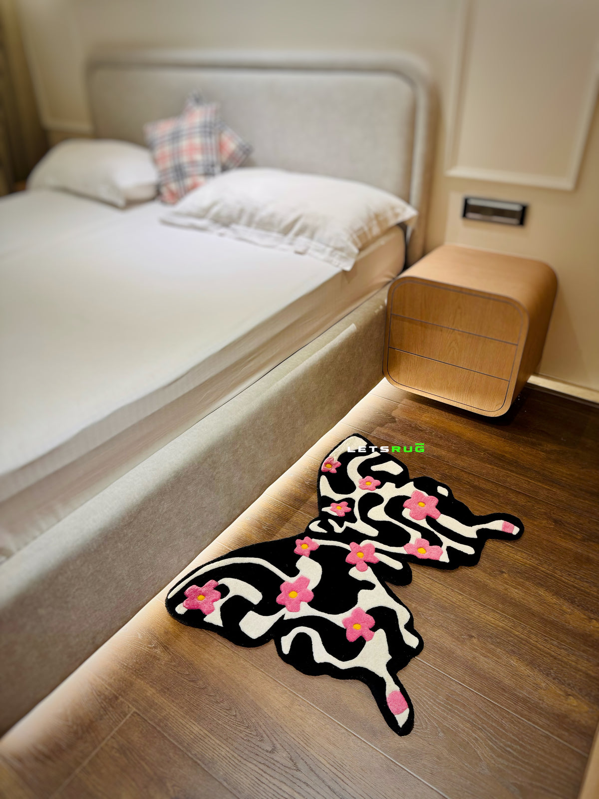 Tenafly Rugs Butterfly Tufted Rug | HandTufted Custom Rug – LETSRUG.IN