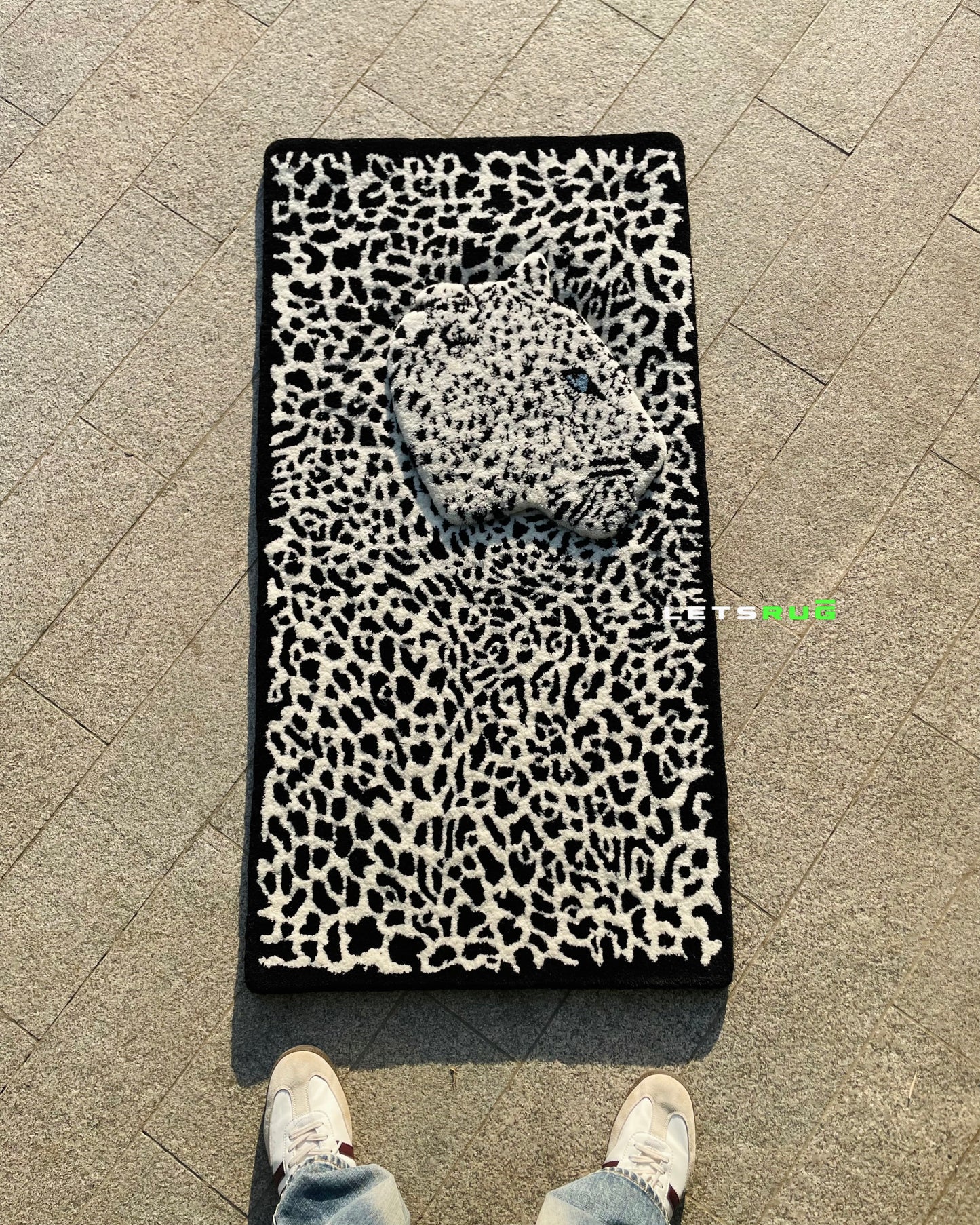 Luxury Snow Leopard Design Layered Rug | HandTufted Custom Rug